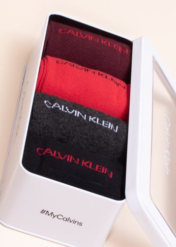 Calvin Klein zeķu dāvanu kastīte 4 pāri