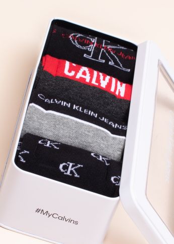 Calvin Klein zeķu dāvanu kastīte 4 pāri